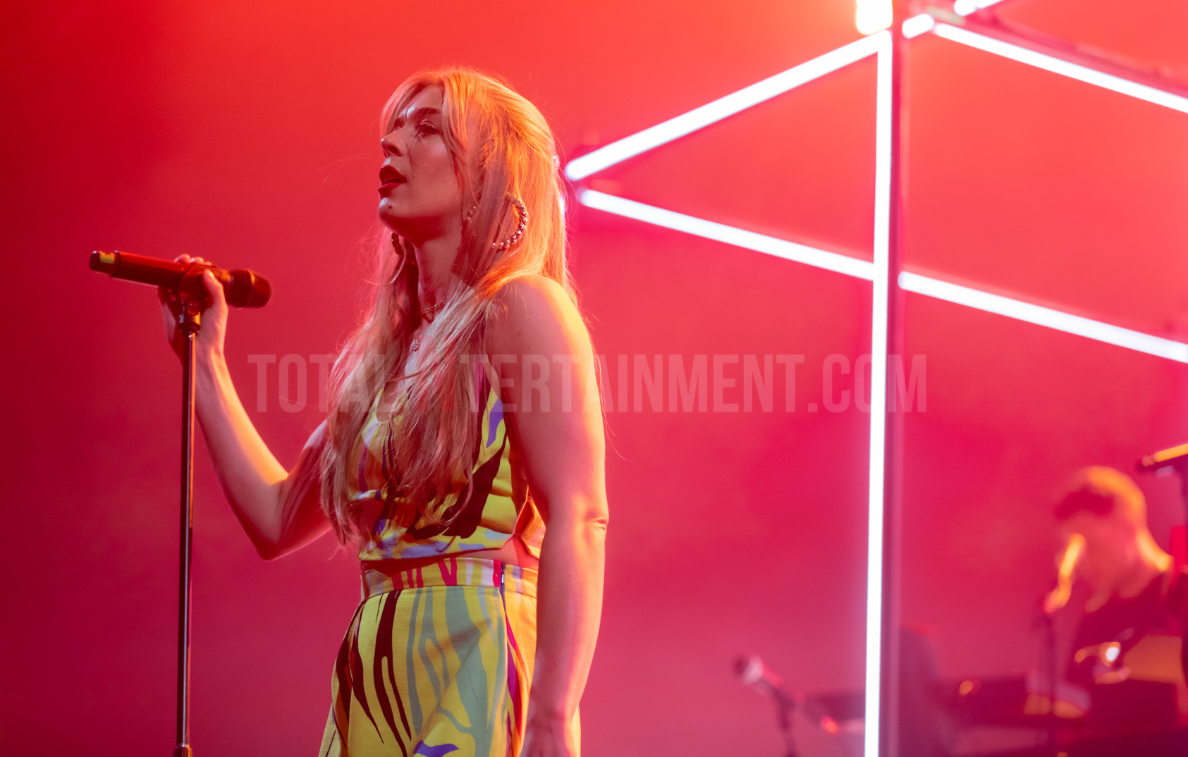 Becky Hill, Manchester, Victoria Warehouse, Music News, Live Event, Jo Forrest, TotalNtertainment