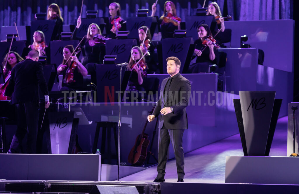 Michael Bublé, Music News, Live, First Direct Arena, Jo Forrest, TotalNtertainment, Music Photography