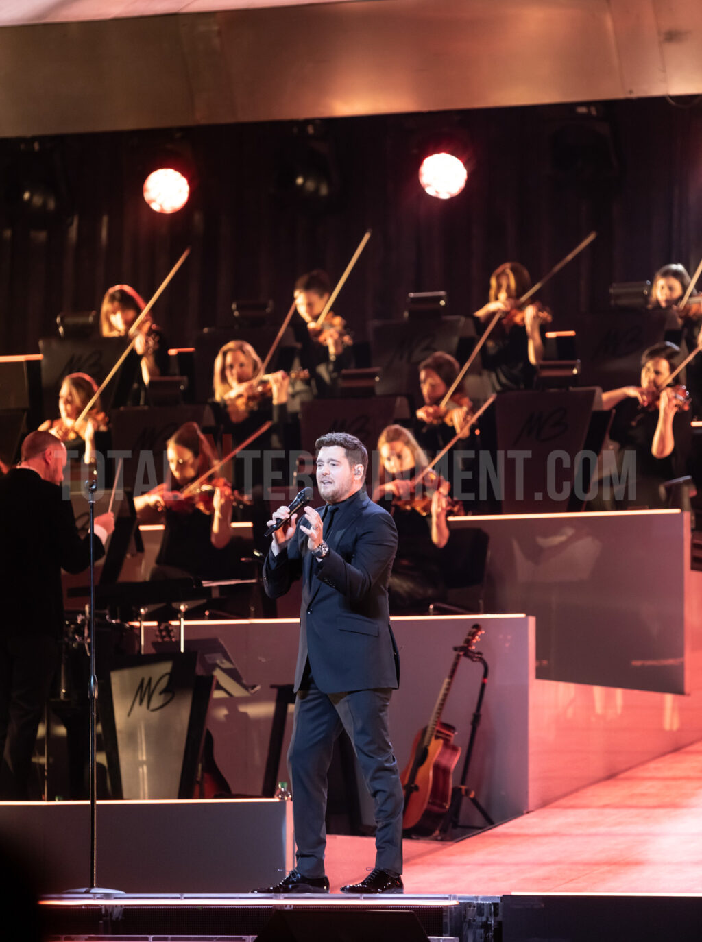 Michael Bublé, Music News, Live, First Direct Arena, Jo Forrest, TotalNtertainment, Music Photography