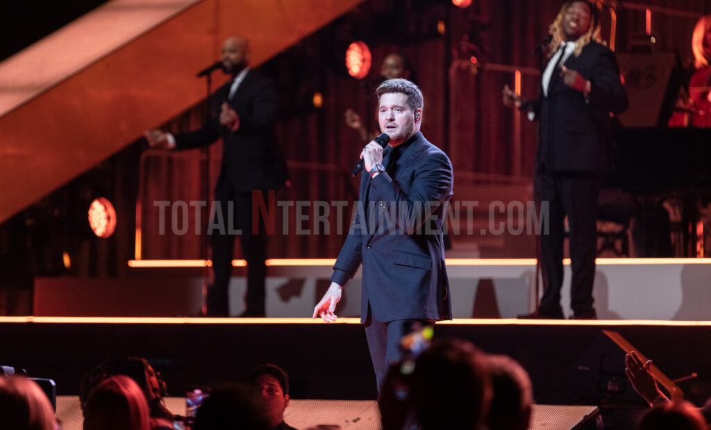 Michael Bublé, Music News, Live, First Direct Arena, Jo Forrest, TotalNtertainment, Music Photography