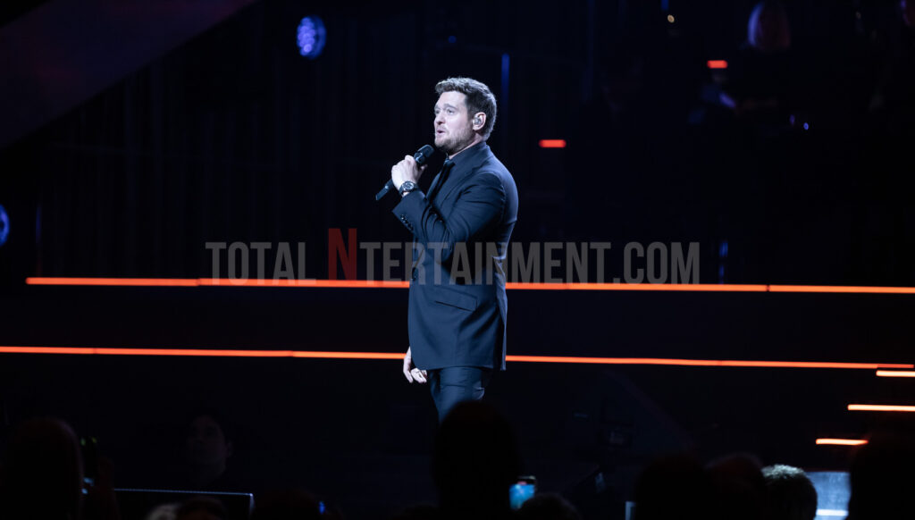 Michael Bublé, Music News, Live, First Direct Arena, Jo Forrest, TotalNtertainment, Music Photography