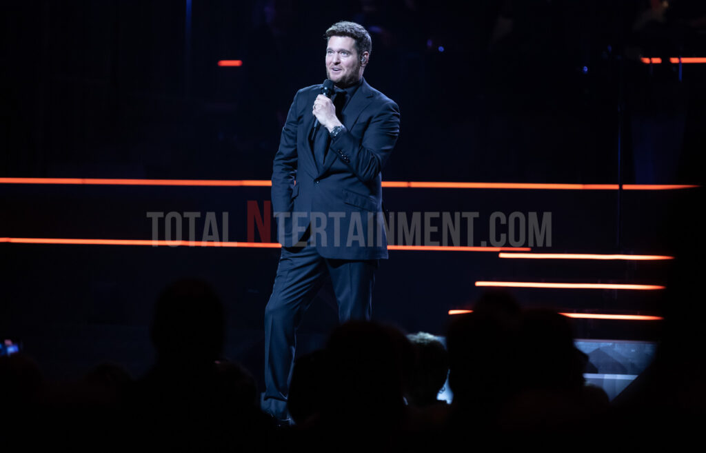 Michael Bublé, Music News, Live, First Direct Arena, Jo Forrest, TotalNtertainment, Music Photography