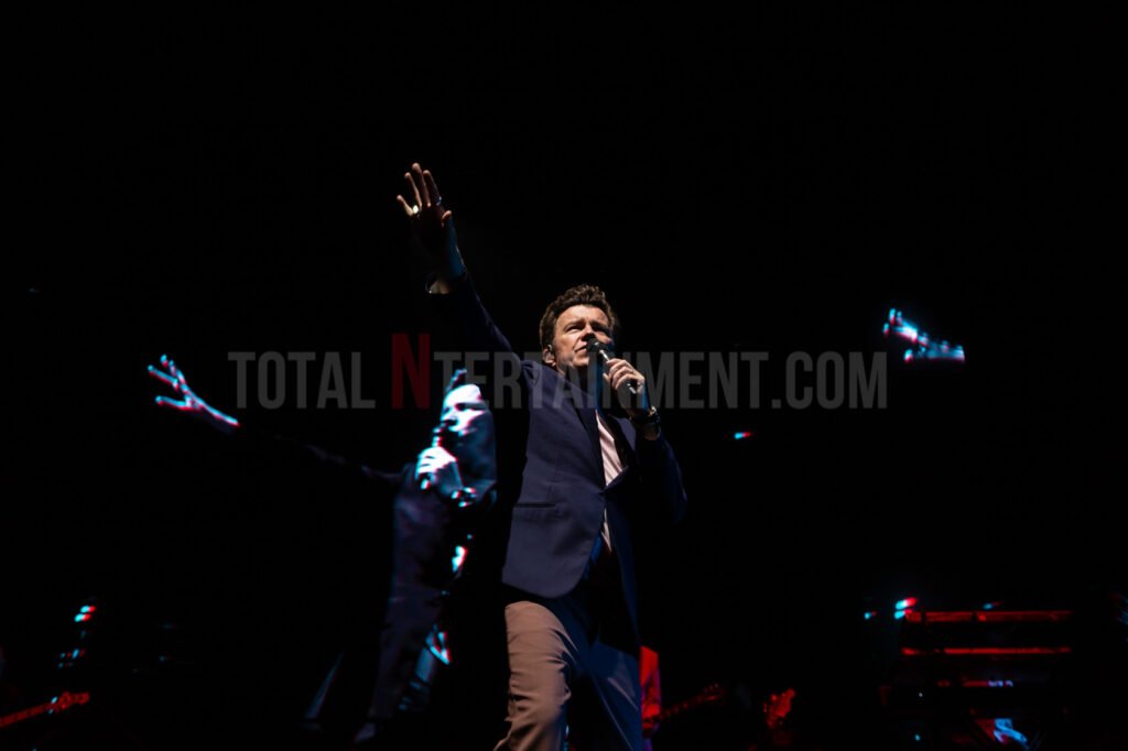 Rick Astley, Music, Live Event, Leeds Arena, TotalNtertainment, Jo Forrest