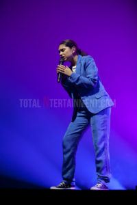 Alessia Cara, Review, Jo Forrest, TotalNtertainment, Leeds, Music, 