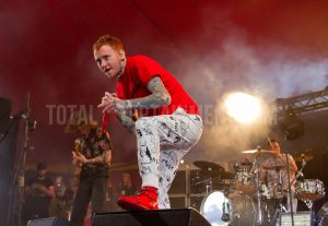 Frank Carter, Leeds festival, Jo Forrest, review, TotalNtertainment, Leeds