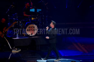 Rick Astley, Manchester, Tour, Review, Jo Forrest, TotalNtertainment