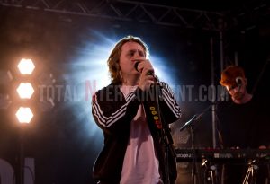 Lewis Capaldi, Leeds festival, Jo Forrest, review, TotalNtertainment, Leeds