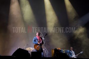 Kings of Leon, Leeds festival, Jo Forrest, review, TotalNtertainment, Leeds