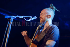 Newton Faulkner, Leeds, Jo Forrest, Review, TotalNtertainment