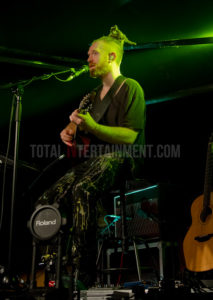 Newton Faulkner, Leeds, Jo Forrest, Review, TotalNtertainment