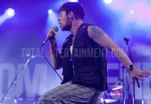 Tom Grennan, Leeds festival, Jo Forrest, review, TotalNtertainment, Leeds