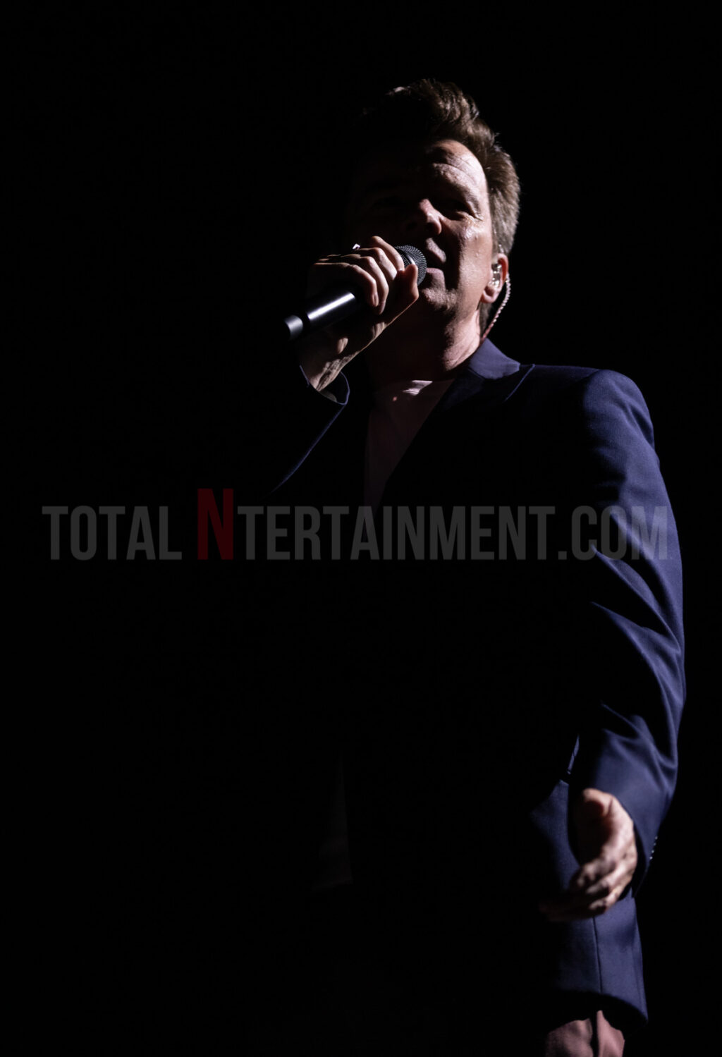 Rick Astley, Music, Live Event, Leeds Arena, TotalNtertainment, Jo Forrest