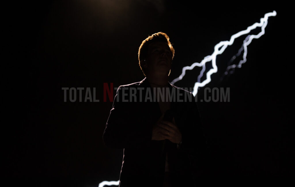 Rick Astley, Music, Live Event, Leeds Arena, TotalNtertainment, Jo Forrest