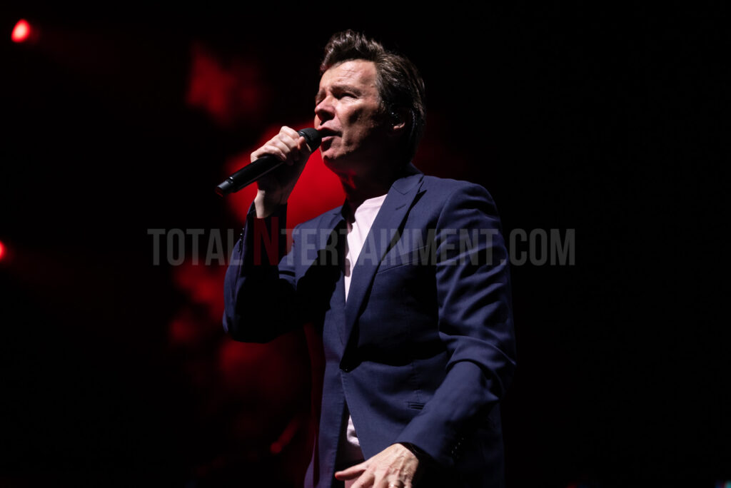 Rick Astley, Music, Live Event, Leeds Arena, TotalNtertainment, Jo Forrest