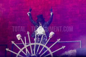 Alice Cooper, TotalNtertainment, Review, Music, Jo Forrest, Leeds, First Direct Arena