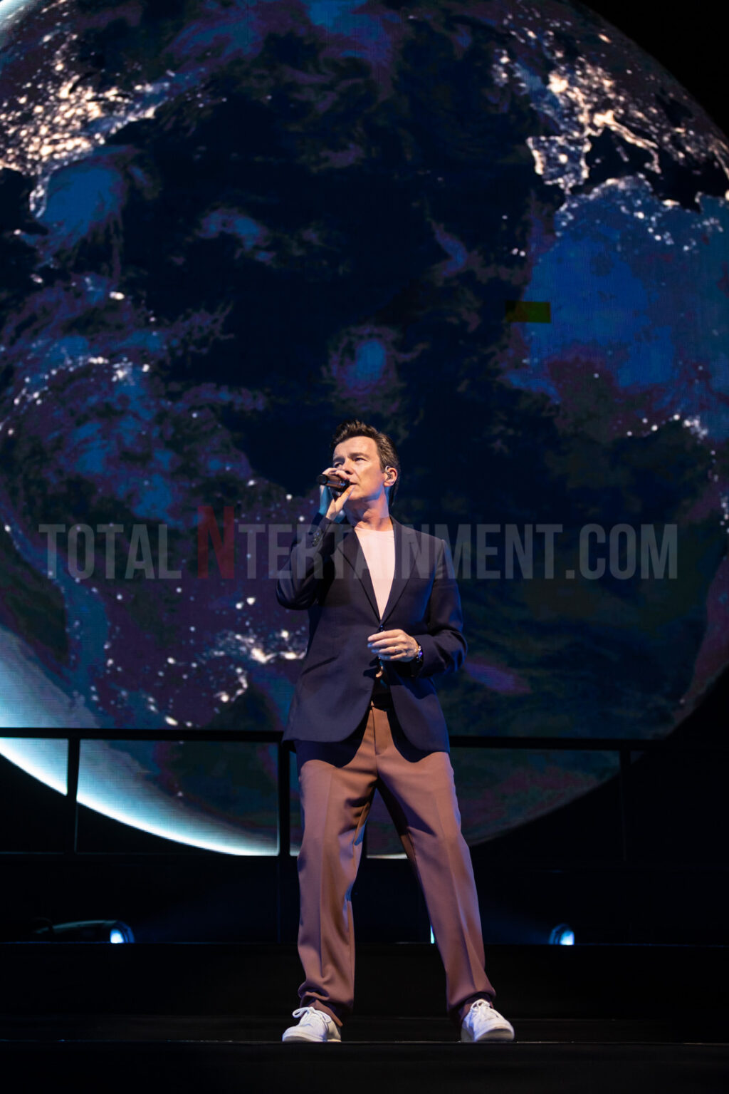 Rick Astley, Music, Live Event, Leeds Arena, TotalNtertainment, Jo Forrest