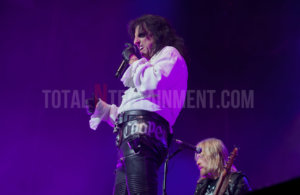 Alice Cooper, TotalNtertainment, Review, Music, Jo Forrest, Leeds, First Direct Arena