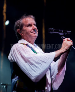 Chris De Burgh, York, Music, Review, Jo Forrest, TotalNtertainment, York Barbican