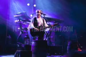 Chris De Burgh, York, Music, Review, Jo Forrest, TotalNtertainment, York Barbican