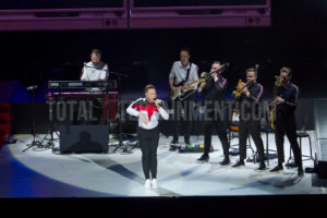 Olly Murs, Music, Tour, Leeds, TotalNtertainment, Jo Forrest, Review