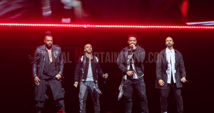 JLS drive fans wild in Nottingham