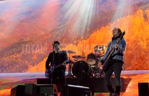 Fall Out Boy, Leeds Festival, Review, Jo Forrest, TotalNtertainment, Leeds