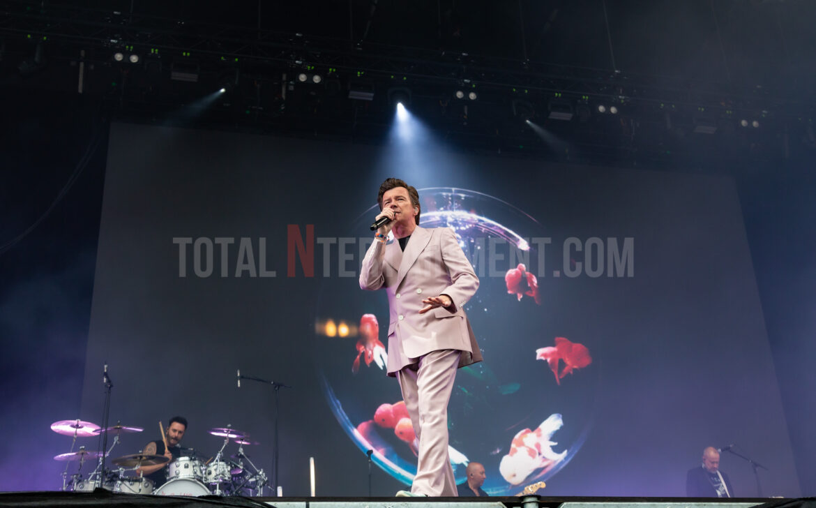 Kendal Calling, Music, Festival, Jo Forrest, TotalNtertainment, Review, Lowther Park, Rick Astley, Tom Stade