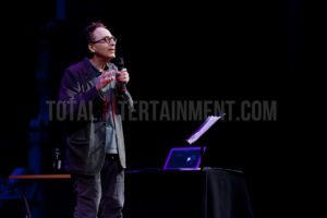 Jon Ronson, Review, Jo Forrest, TotalNtertainment, Leeds, Graham Finney, Theatre