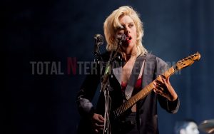 Wolf Alice, Leeds Festival, Review, Jo Forrest, TotalNtertainment, Leeds