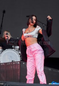 Dua lipa, Leeds Festival, Jo Forrest, review, TotalNtertainment, Leeds