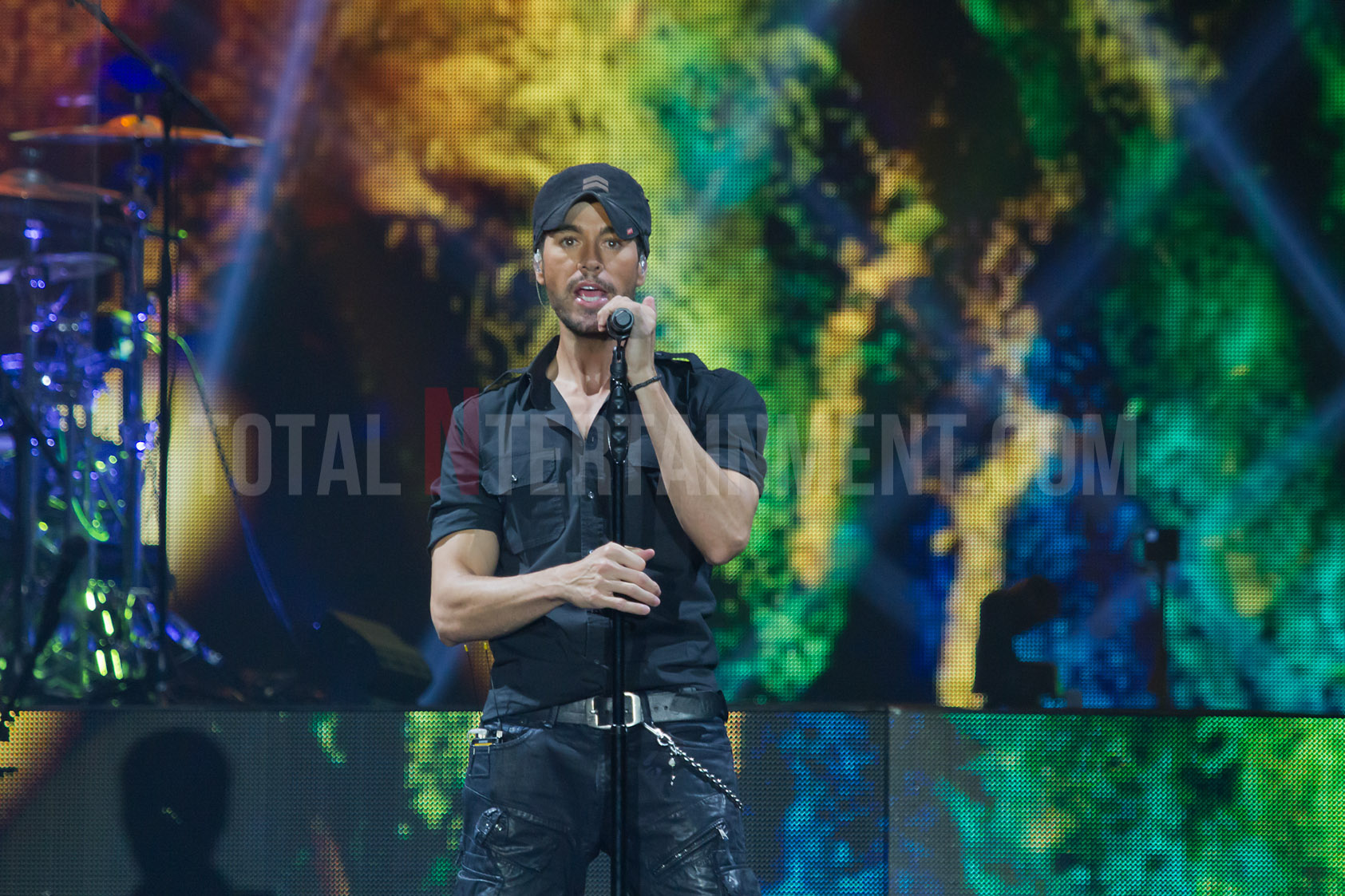 Enrique puts on sizzling display at Manchester Arena