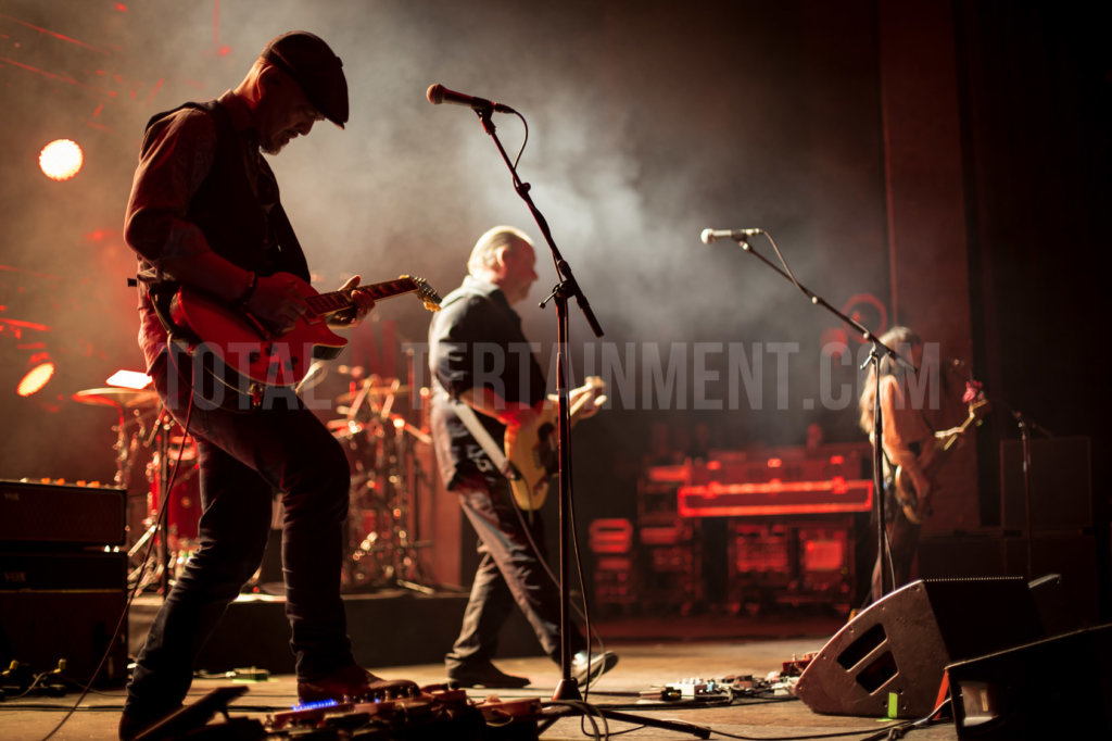 Pixies, Manchester, Review, TotalNtertainment, Music, Christopher James Ryan