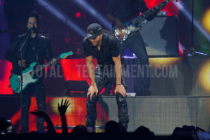 Enrique Iglesias, Manchester, TotalNtertainment, Jo Forrest, Review