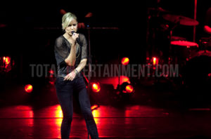 Dido, Albert Hall, Manchester, TotalNtertainment, Jo Forrest, Review