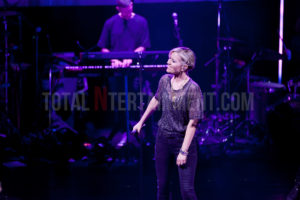 Dido, Albert Hall, Manchester, TotalNtertainment, Jo Forrest, Review