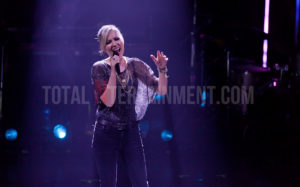 Dido, Albert Hall, Manchester, TotalNtertainment, Jo Forrest, Review