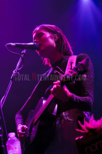 Nina Nesbitt, Leeds, O2 Academy, Jo Forrest, Review, TotalNtertainment