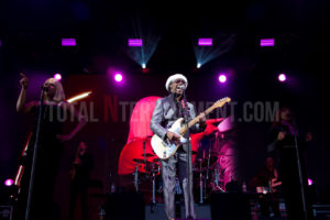 Nile Rogers, Music, Jo Forrest, Haydock Racecourse, TotalNtertainment, Review