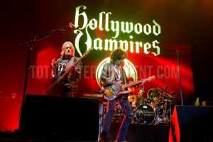 Hollywood Vampires, Manchester, Jo Forrest, TotalNtertainment, Music, Johnny Depp, Alice Cooper, Joe Perry