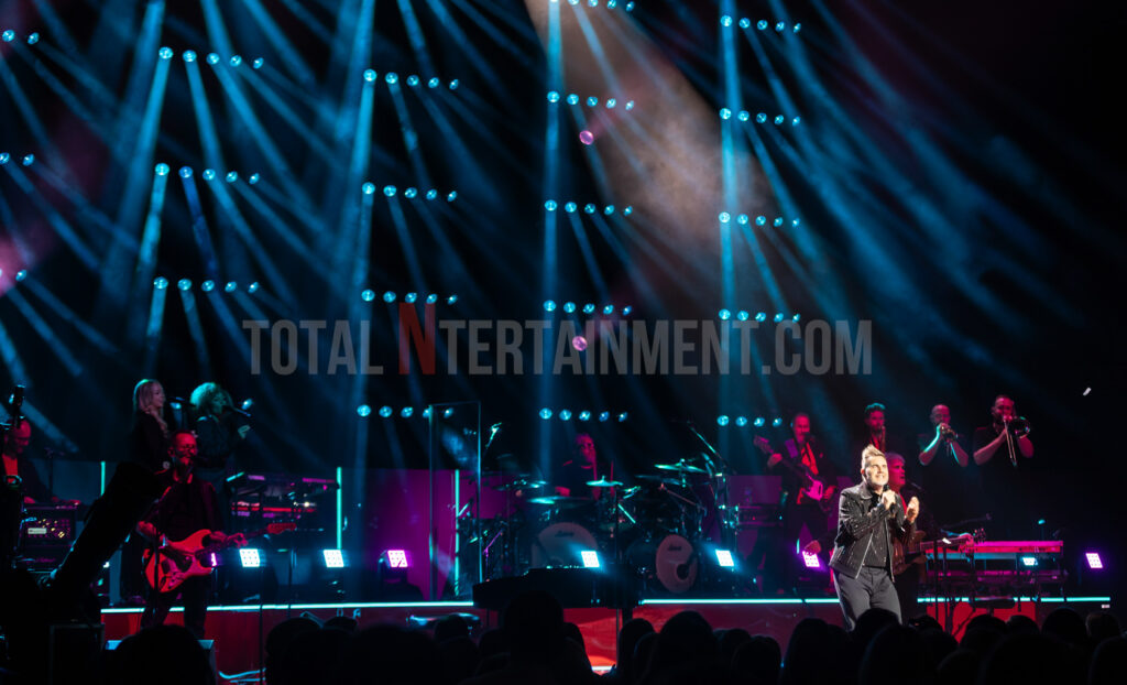 Gary Barlow