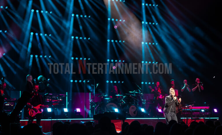 Gary Barlow