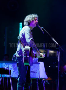 Snow Patrol, Music, Manchester, TotalNtertainment, Jo Forrest, Review