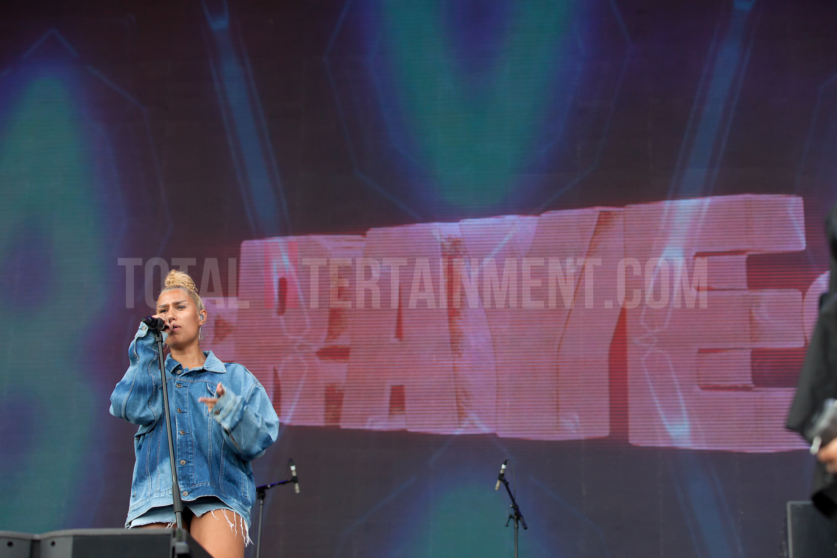 Raye, Fusion Festival, Jo Forrest, review, TotalNtertainment, Liverpool