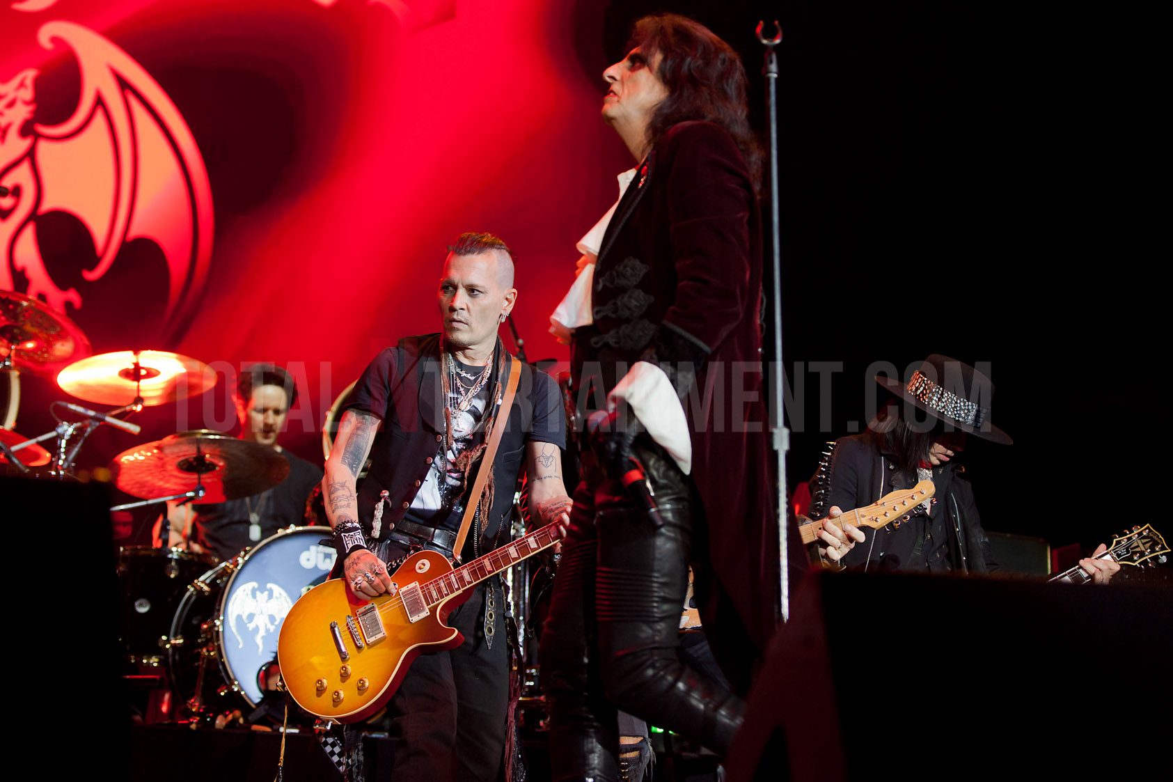 Hollywood Vampires, Manchester, Jo Forrest, TotalNtertainment, Music, Johnny Depp, Alice Cooper, Joe Perry
