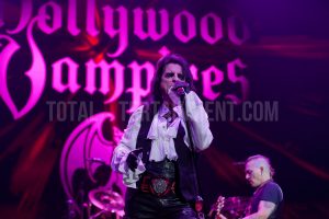 Hollywood Vampires, Manchester, Jo Forrest, TotalNtertainment, Music, Johnny Depp, Alice Cooper, Joe Perry