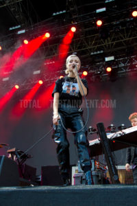 Nina Nesbitt, Scarborough, Review, TotalNtertainment, Music, Open Air Theatre, Jo Forrest