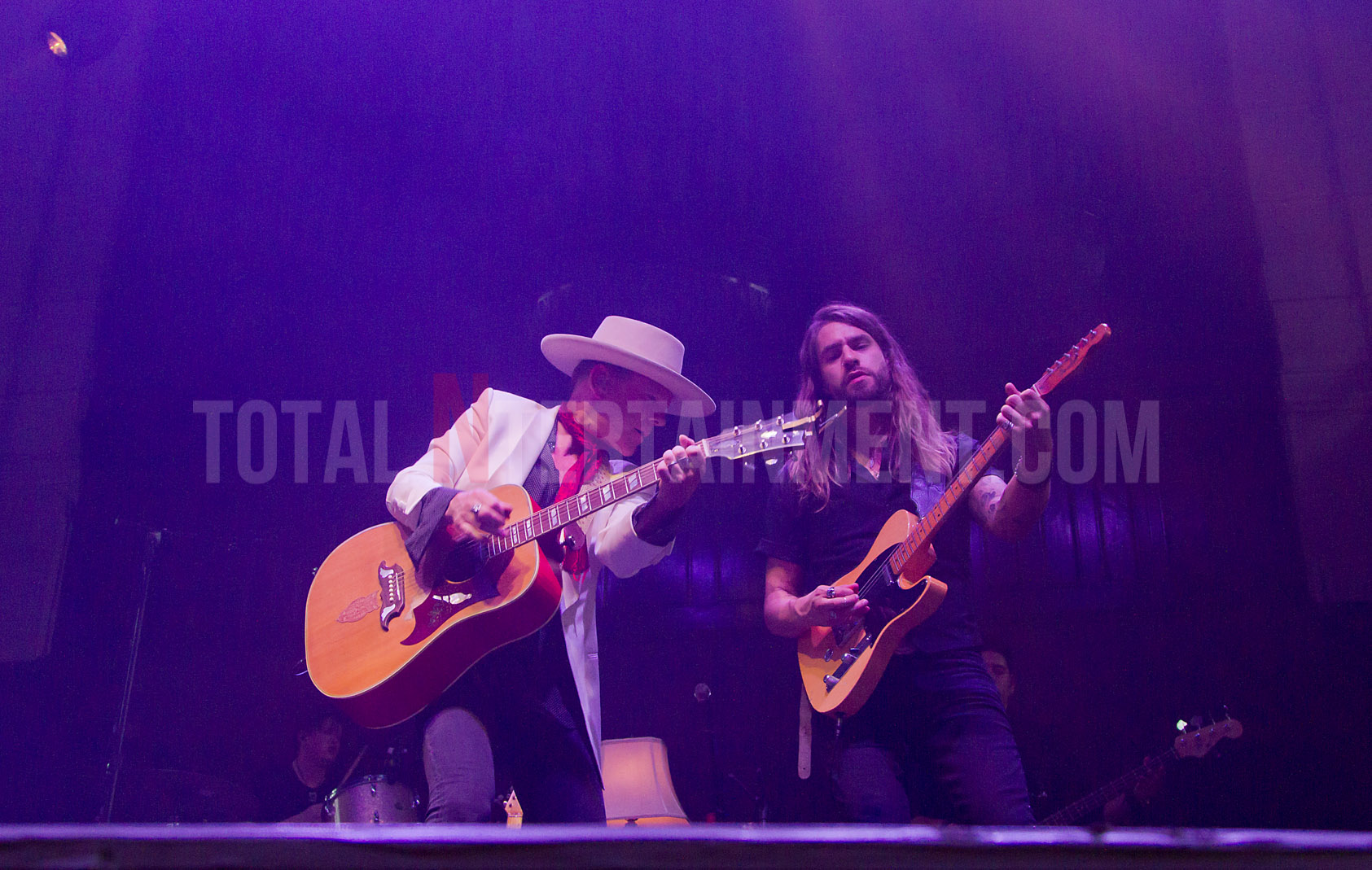 Kiefer Sutherland, Manchester, tour, TotalNtertainment, Jo Forrest, Music, Review