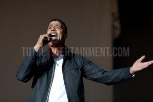 Chris Kamara, Leeds, Elland Road, Music, Kaiser Chiefs, TotalNtertainment, Review, Jo Forrest