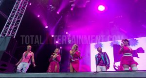 Steps, Scarborough, Jo Forrest, Open Air Theatre, TotalNtertainment, review