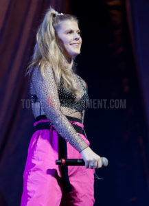 Keelie Walker, Westlife, First Direct Arena, Leeds, TotalNtertainment, Jo Forrest, Review